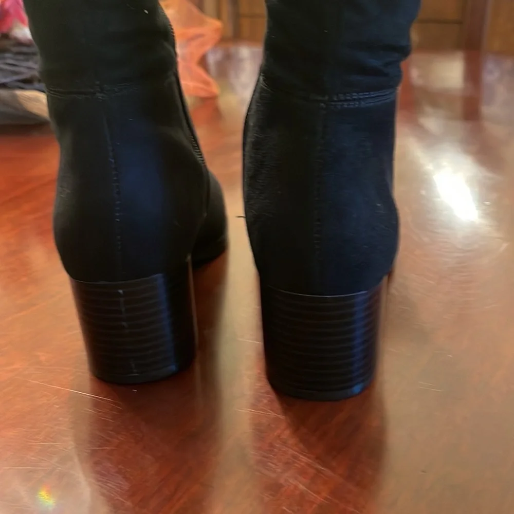 Life Stride Soft System Daring Boot With pewter Decorative piece on side calf. - Picture 4 of 11